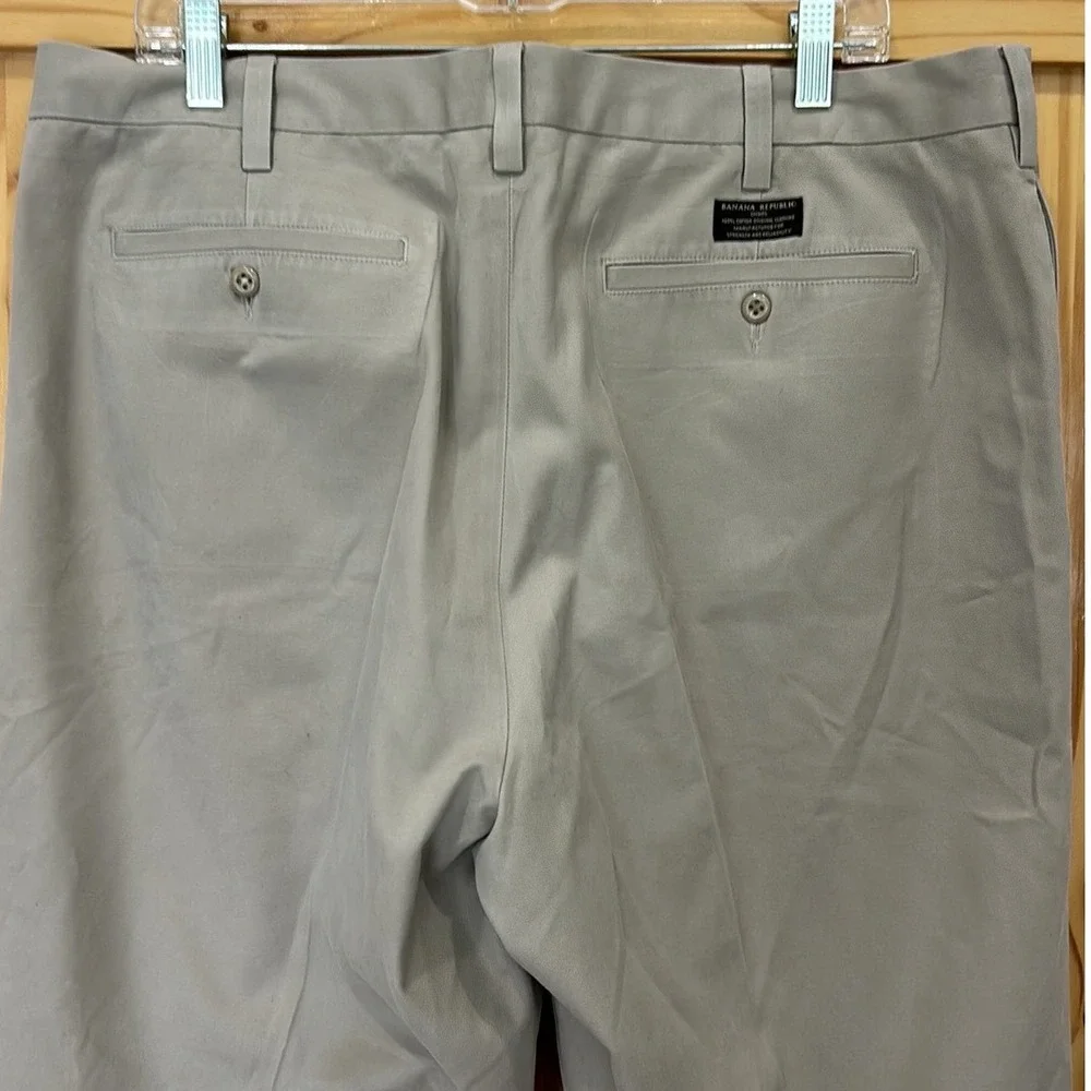 Banana Republic elevate your